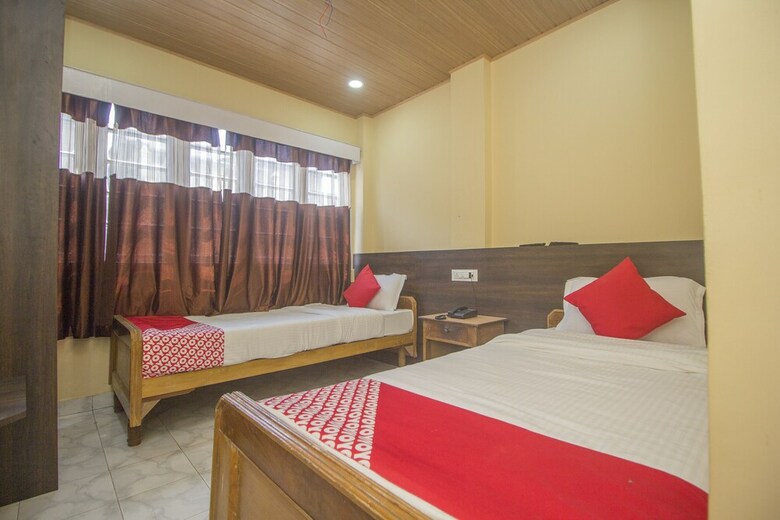 Oyo 28230 Hotel Kalash