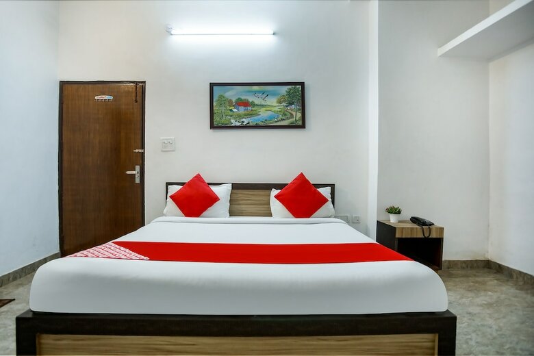 Hotel Oyo 49750 Surya Inn