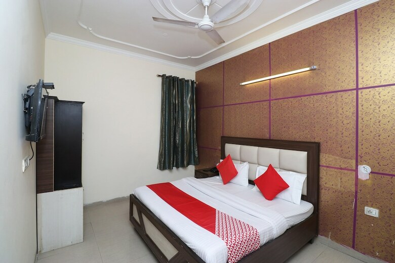 Hotel Oyo 35663 Mayank Palace