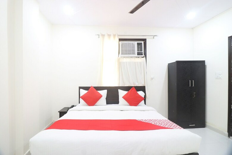 Hotel Oyo 37886 Ma International