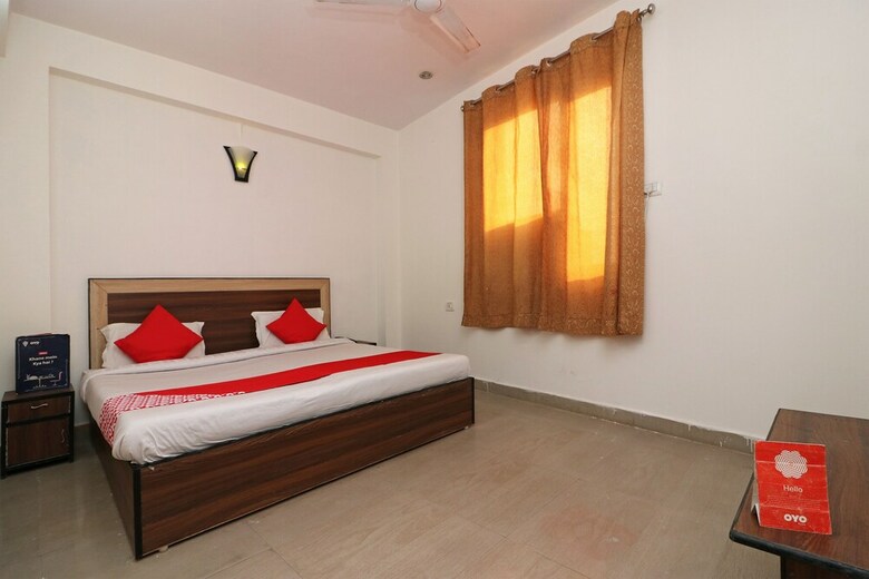 Oyo 24878 Hotel Aicon Palace