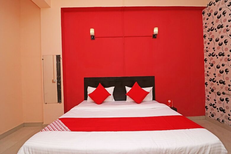 Hotel Oyo 43709 Glorious Stayz 53
