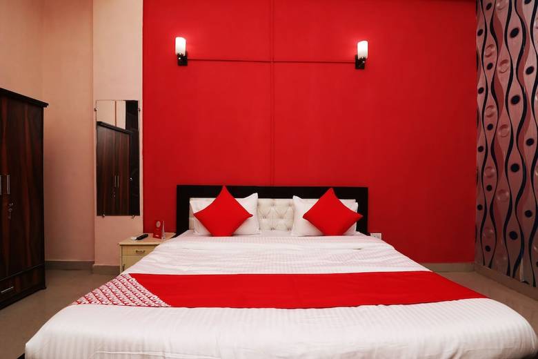 Hotel Oyo 43709 Glorious Stayz 53