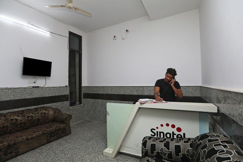 Hotel Oyo 37055 M R Residency