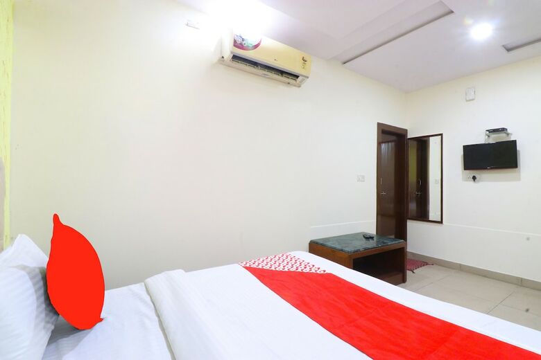 Oyo 40402 Hotel Kirandeep