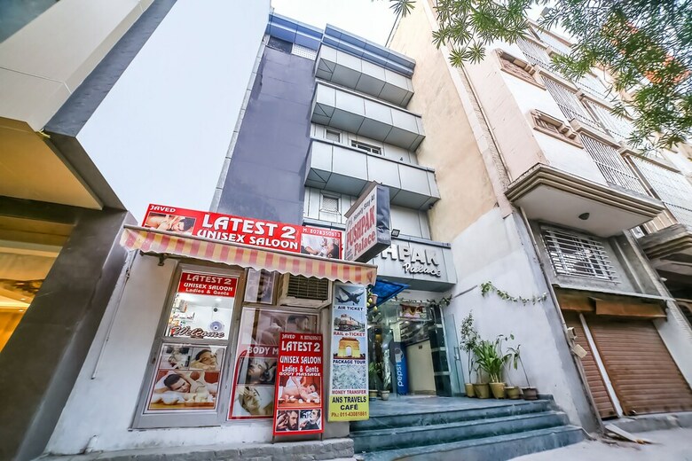 Hotel Oyo 38426 Pushpak Palace