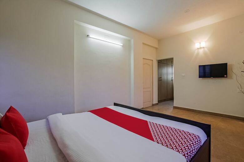 Hotel Oyo 46628 Pheonix Inn