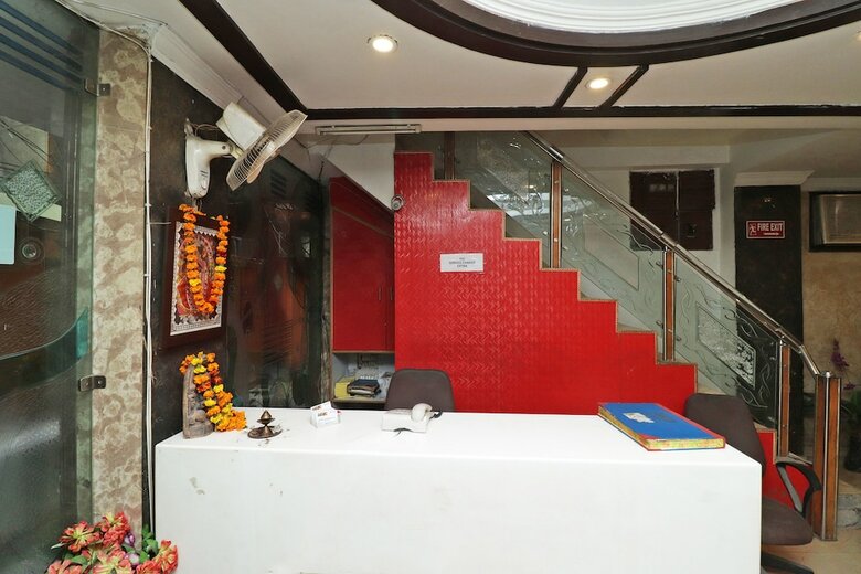 Oyo 27596 Hotel Parkash Dx