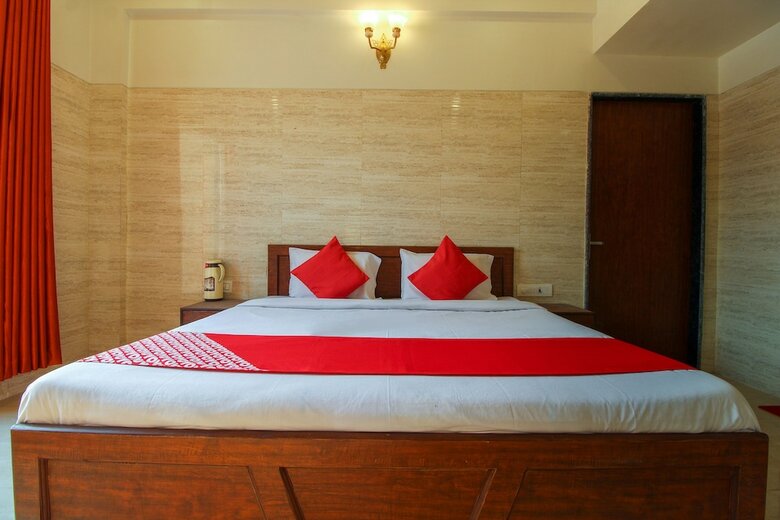 Hotel Oyo 62741 Giriwar Nikunj