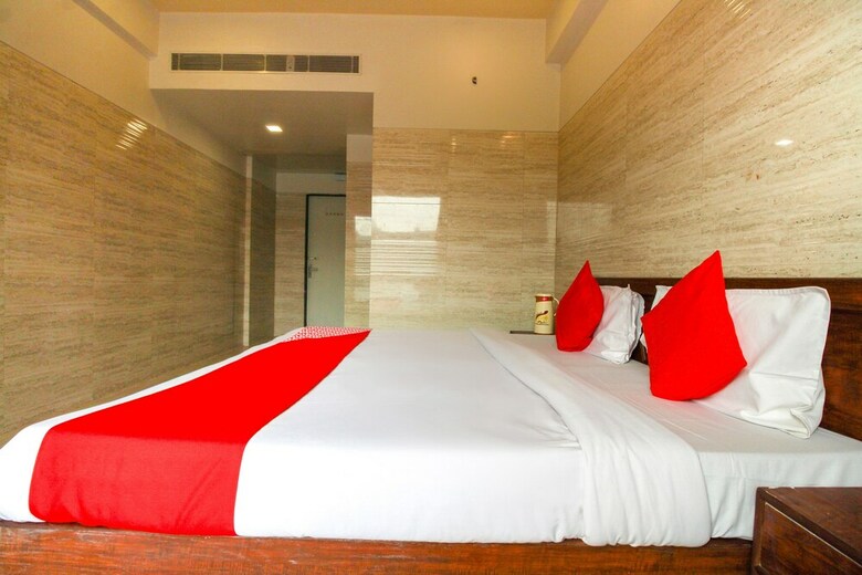 Hotel Oyo 62741 Giriwar Nikunj