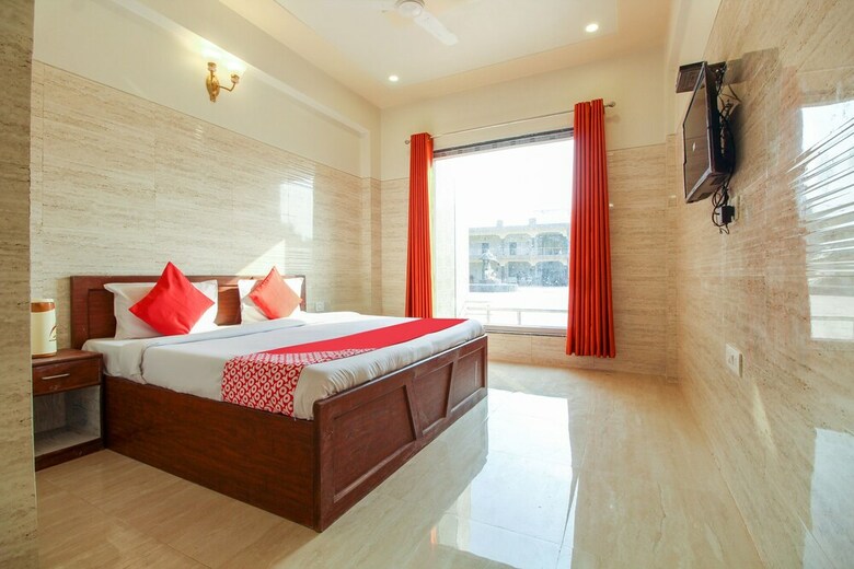 Hotel Oyo 62741 Giriwar Nikunj