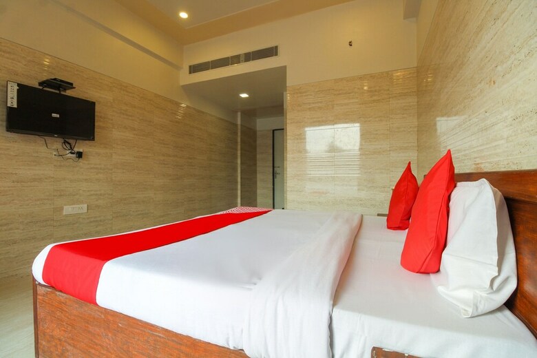 Hotel Oyo 62741 Giriwar Nikunj
