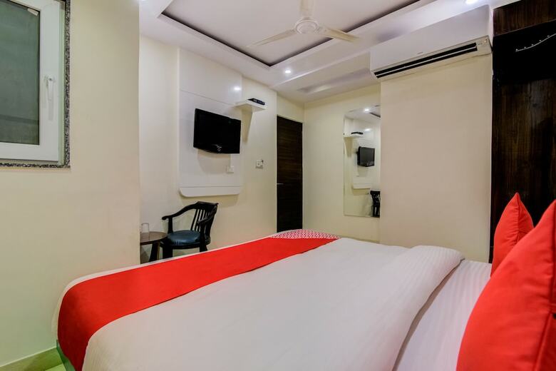 Hotel Oyo 46440 India Continental