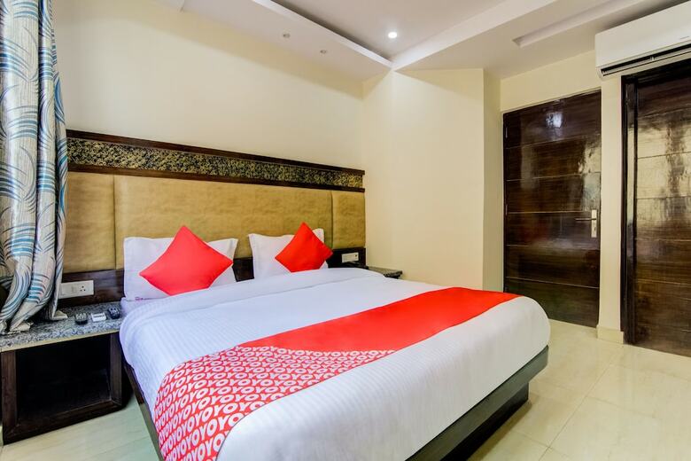 Hotel Oyo 46440 India Continental