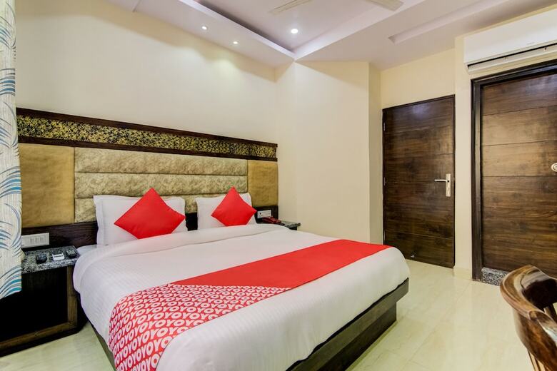 Hotel Oyo 46440 India Continental