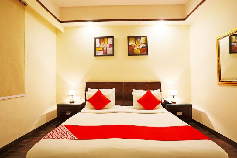 Oyo 27927 Hotel Picasso