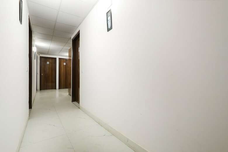 Hotel Oyo 28606 Kavya Residency