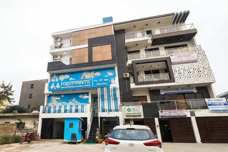 Hotel Oyo 28606 Kavya Residency