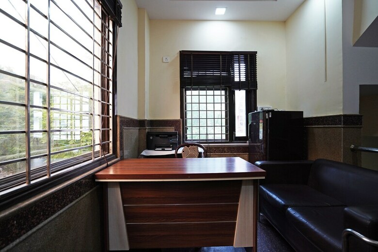 Hotel Oyo 49019 Aasha Residency