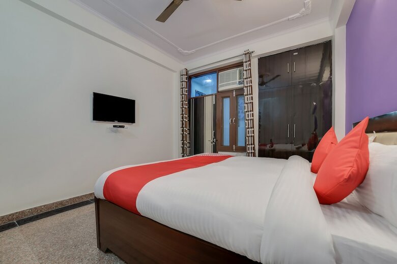 Hotel Oyo 28706 Navish Residency