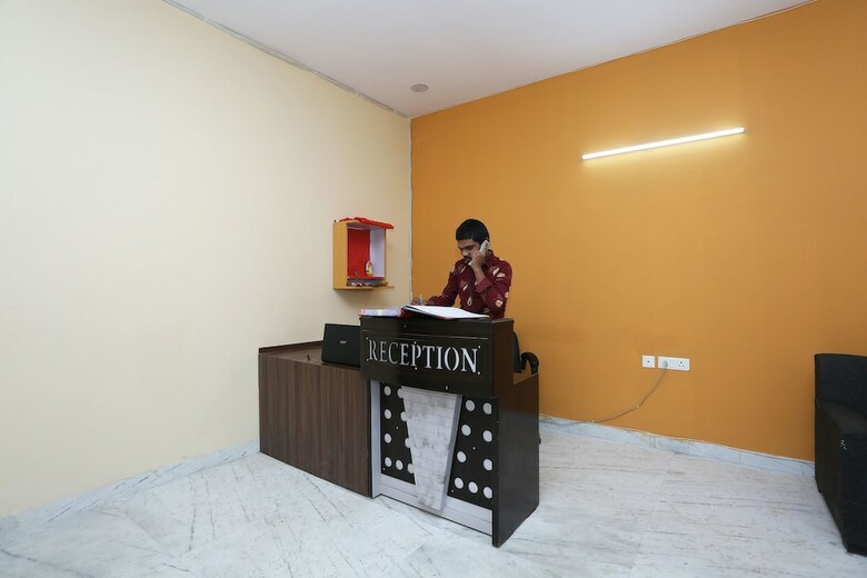 Hotel Capital O 30956 Moon Light