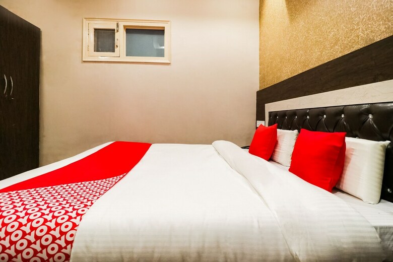 Oyo 61261 Hotel Z