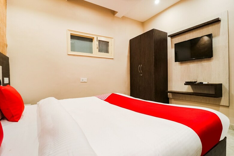 Oyo 61261 Hotel Z