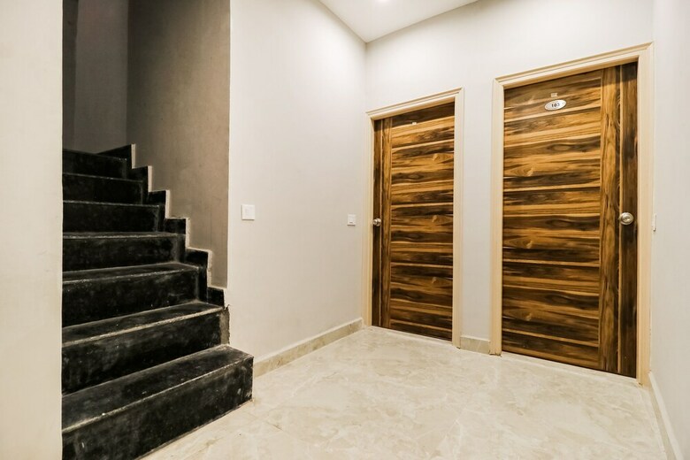 Oyo 61261 Hotel Z
