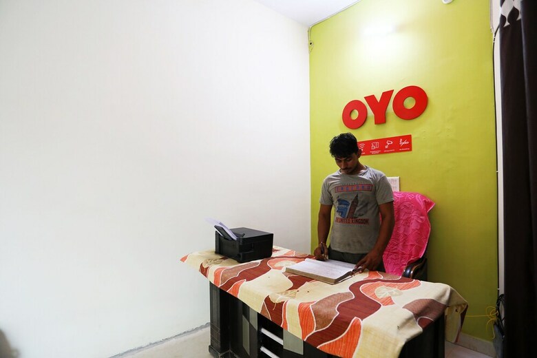 Oyo 49985 Singh Hotel