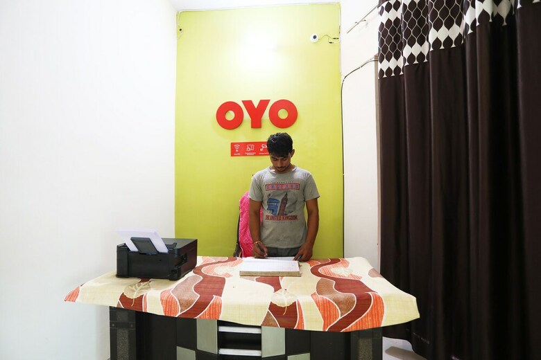 Oyo 49985 Singh Hotel