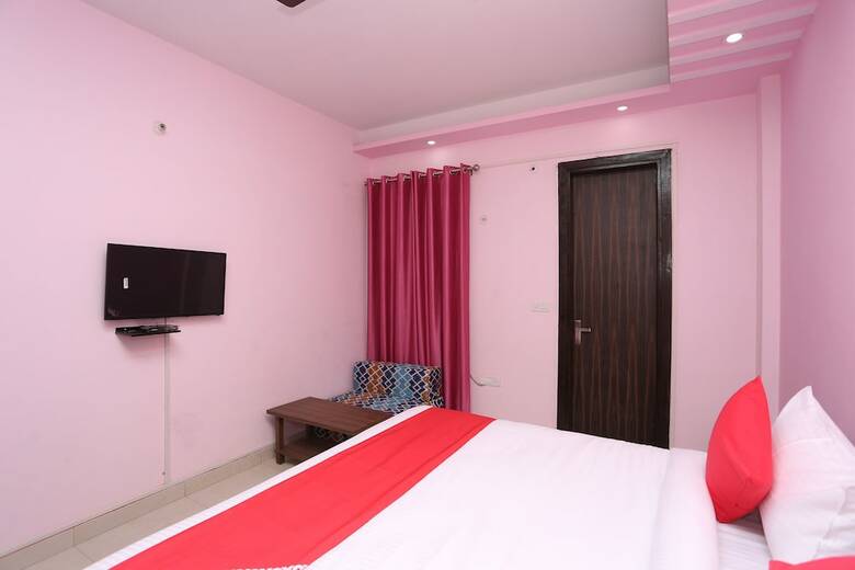 Apartamentos Oyo 28172 Hotel Golden Palace