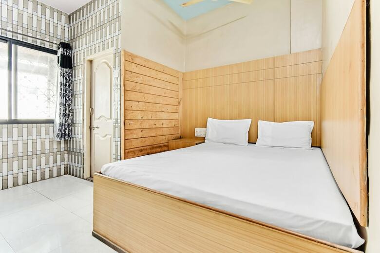 Spot On 40292 Hotel Shangrila Inn