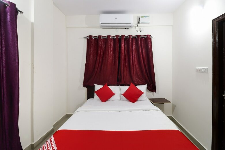 Hotel Spot On 48782 Mmr Castle