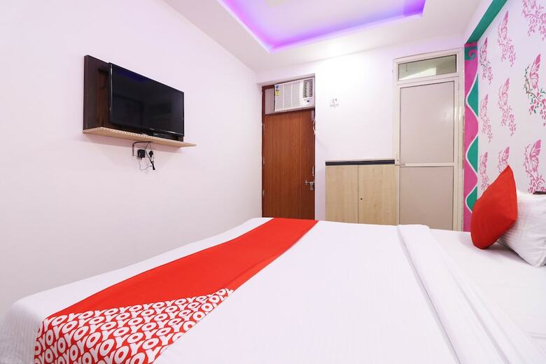 Hotel Oyo 49535 Attrap Residency