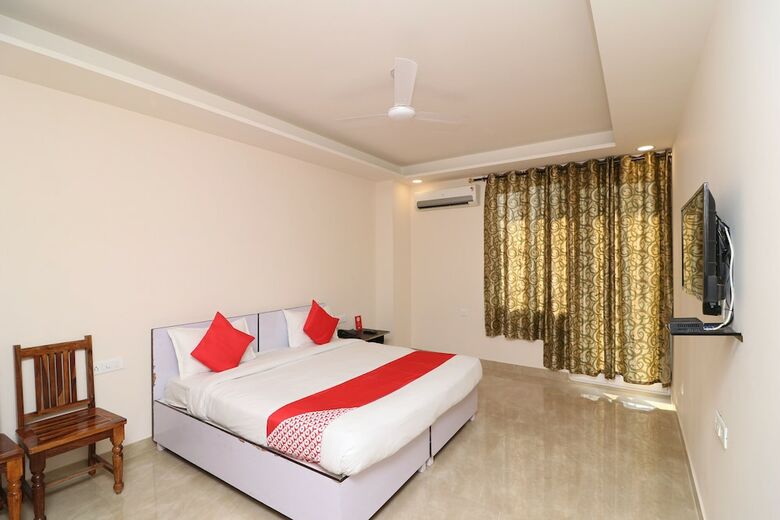Oyo 37908 Hotel Prime