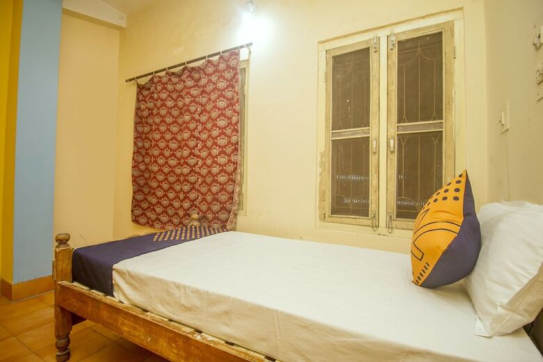 Spot On 48821 Hotel Chitra