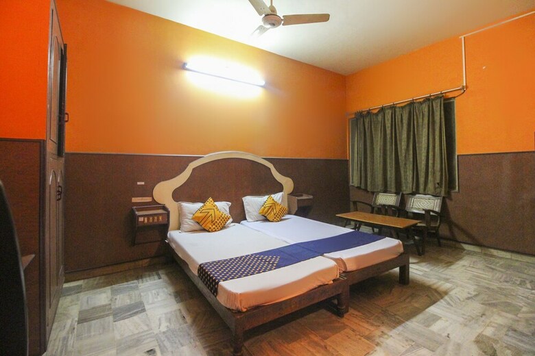 Spot On 62694 Hotel Maruthi