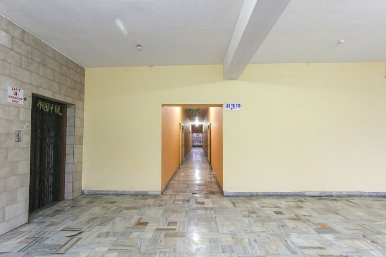 Spot On 62694 Hotel Maruthi