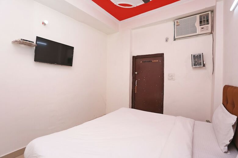 Spot On 44984 Hotel Palika