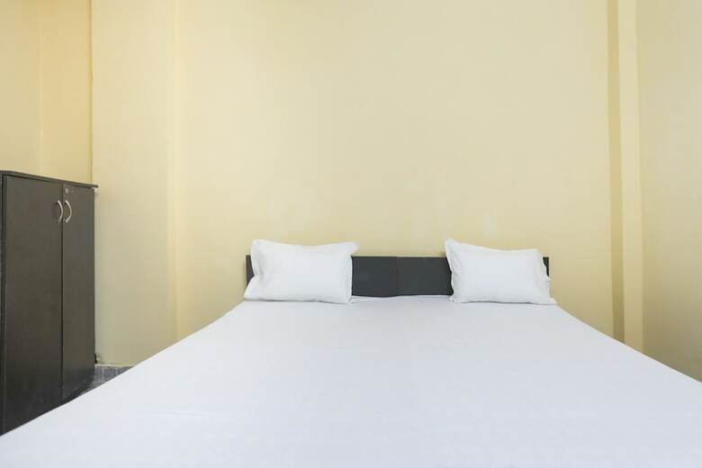 Hotel Spot On 61003 Kailash Dham