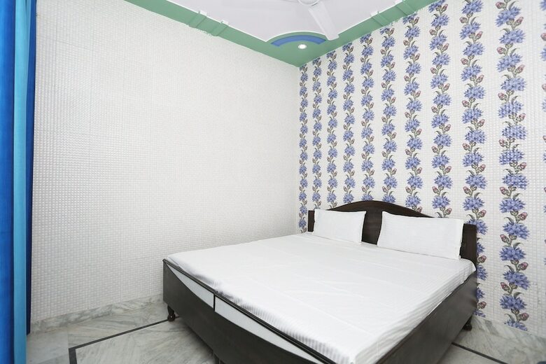 Spot On 37780 Hotel Doon Sabri