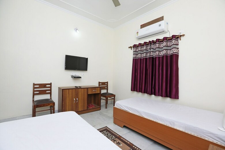 Hotel Oyo 44618 Paradise Guest House