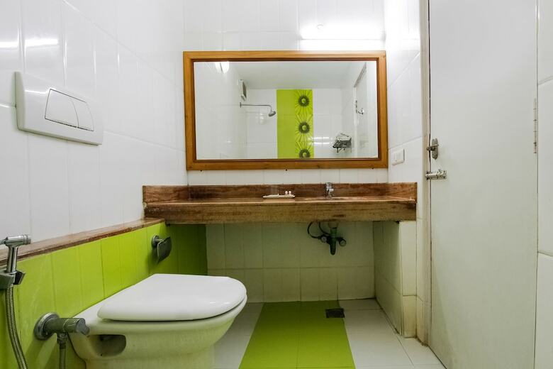 Capital O 61144 Hotel Raj