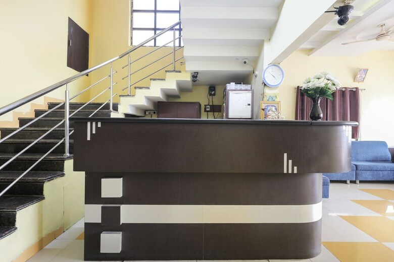 Spot On 49205 Hotel Shrinath Residency