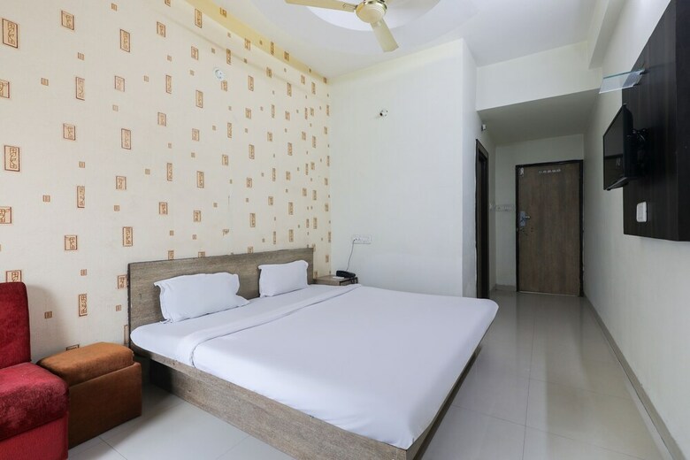 Spot On 49205 Hotel Shrinath Residency