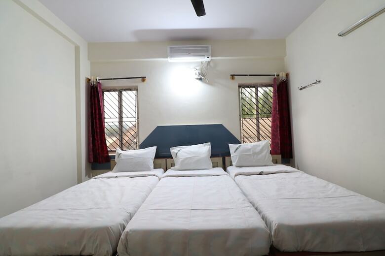 Hotel Spot On 37711 Vishwas Delux Lodge