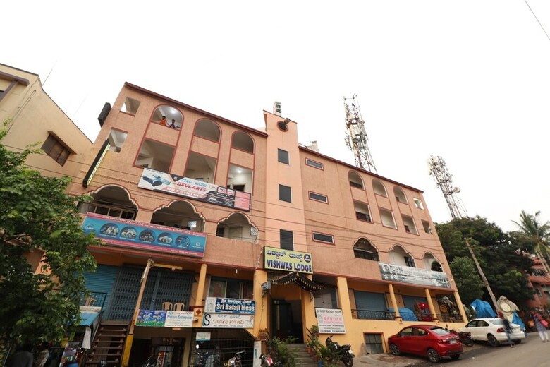 Hotel Spot On 37711 Vishwas Delux Lodge