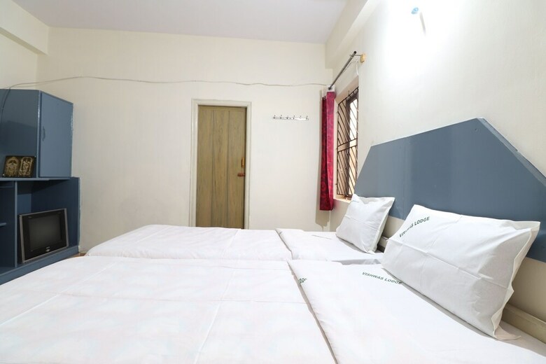 Hotel Spot On 37711 Vishwas Delux Lodge