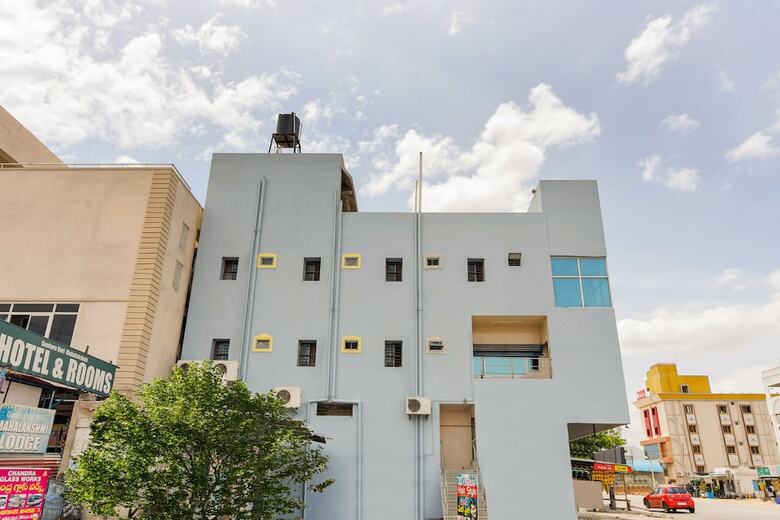 Hotel Spot On 49347 Jayalakshmi Residency Lodge