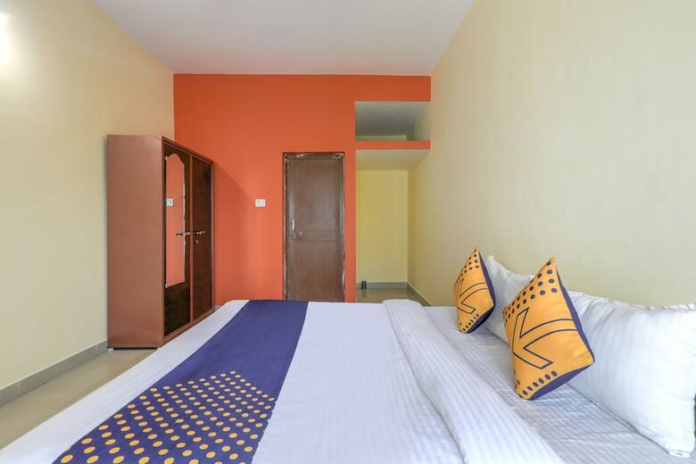 Spot On 44423 Hotel Ole Homes